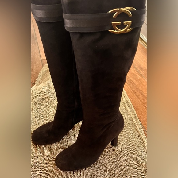 *Gucci Chocolate Brown Gold GG Buckle Boots - Picture 2 of 9